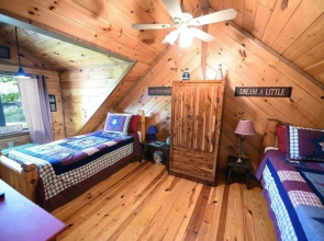 Knotty Pony Cabin- Blue Ridge