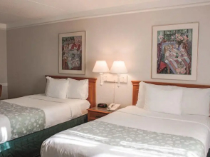 La Quinta Inn St. Louis Airport 714