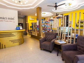 Amici Miei Hotel (SHA Certified)