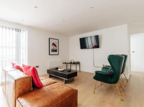 CH Apt 5 2bed in Bath