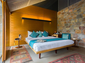 Mana Hotel