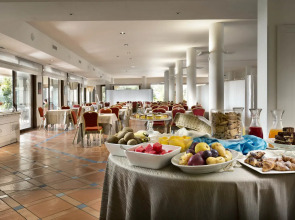 Отель Santa Gilla