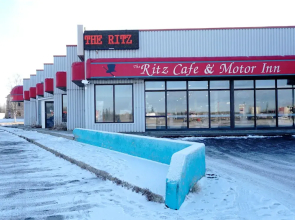 The Ritz Cafe and Motor Inn