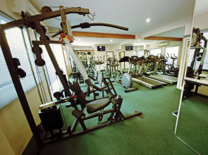 OYO 75321 Gemma Patong