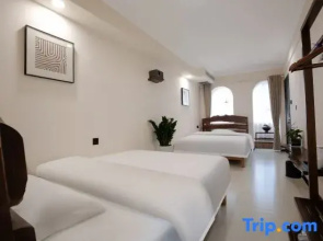 Yingtaoshuxia Homestay