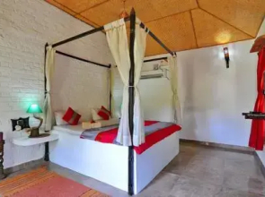 Tiger Den Resort
