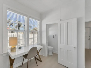 307 Taylor Street Unit b