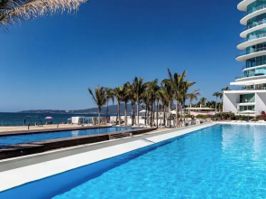 Condo Aria Ocean 614 by Kivoya
