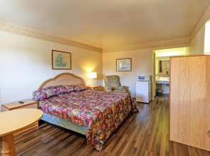 Hotel O Relax Inn Lewisburg near I-64