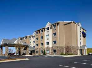 Microtel Inn & Suites by Wyndham Wheeling at Highlands