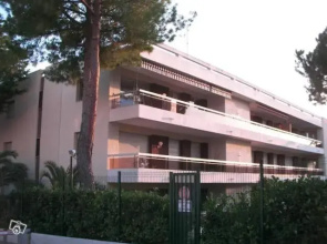 Grand 2 pièces, résidence de standing à Juan-les-pins