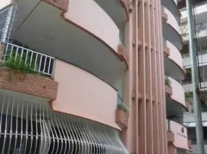 Los Faroles Hostel & Guesthouse