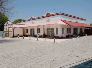 Dolar Lodge