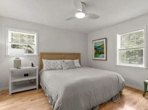 Cottage At Pine Knoll Shores 3 Bedroom Home by RedAwning