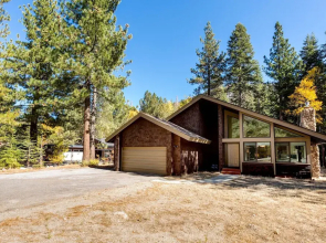 Spacious Riverfront 3 Bedroom Home
