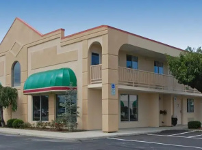 Comfort Inn Maingate