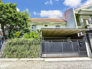 OYO Life 2929 Kost Sofie Syariah