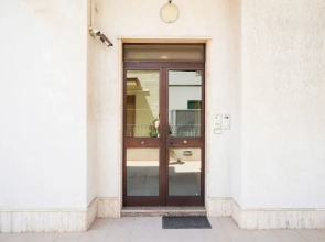 Appartamento a Torre Canne con Balcone