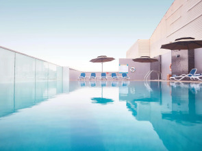 Отель Treppan Hotel & Suites by Fakhruddin