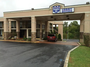 Knights Inn - Newport, TN