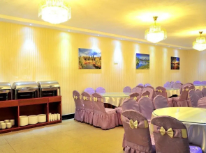 Jiuzhaigou Tusheng Shanzhuang