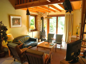 Cosy Holiday Home in Stunning Woodland Setting