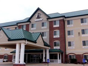 Town & Country Inn and Suites