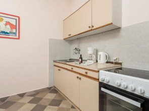 Stunning Apartment in Barbat na Rabu With Wifi and 2 Bedrooms