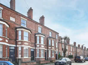 Host Stay Appleton House