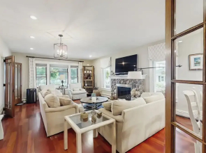 5BR Lake-view Home w/ Pool & Seasonal Hot Tub