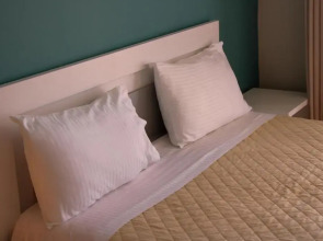 Aphrodite Garden Rooms & Apartment