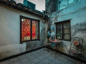 Xitang Moon Courtyard Guest House
