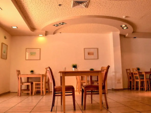 De La Mer Hotel - by Zvieli Hotels