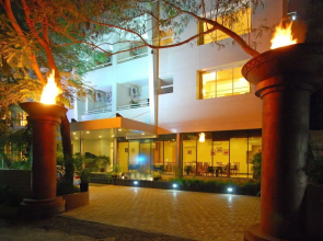 Phoenix Hotel