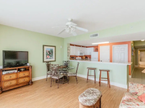 10901 Front Beach Rd Condo OFC 607 2 Bedrooms 2 Bathrooms Condo