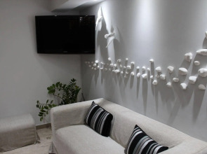 Eleonora Hotel Apartments