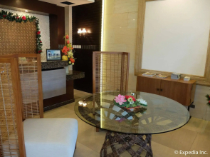 Zeppelin Suites