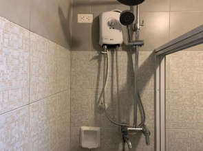 Glitz' Space: Experience Our Warmth Hospitality