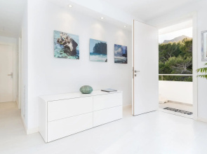 CALA CLARA - Apartment with terrace in Cala Sant Vicenç. Free WiFi