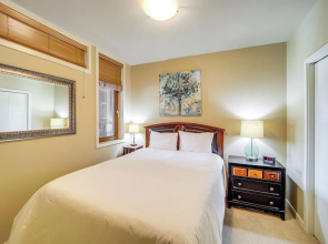 Chelan Home: Views, Pool, Hot Tub, & Beach Access