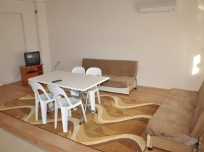 Oz Ulutas Apart