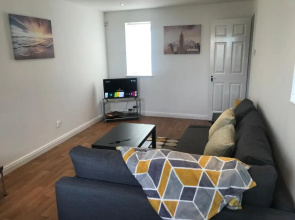 Kingsway Court
