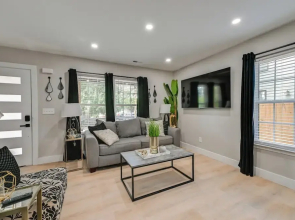 2 Mi to Uptown Charlotte: Family Home w/ Game Room