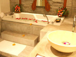 Sand Sea Beach Resort