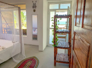 African Paradise Beach Hotel