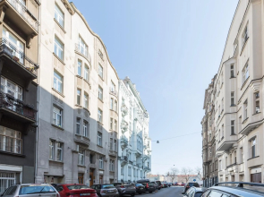 Luxury Riverside Apartments In The Center Of Prague