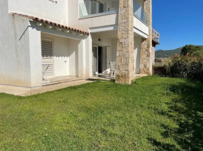 R House II