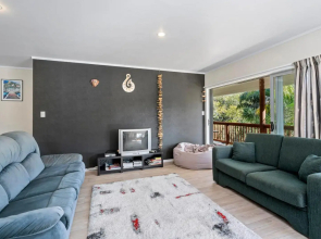 Ota Point Paradise - Whangaroa Holiday Home