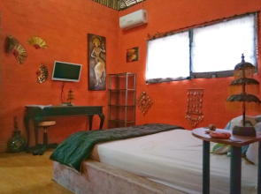 Rumah Warna