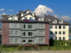 Opera Inn by OYO Rooms